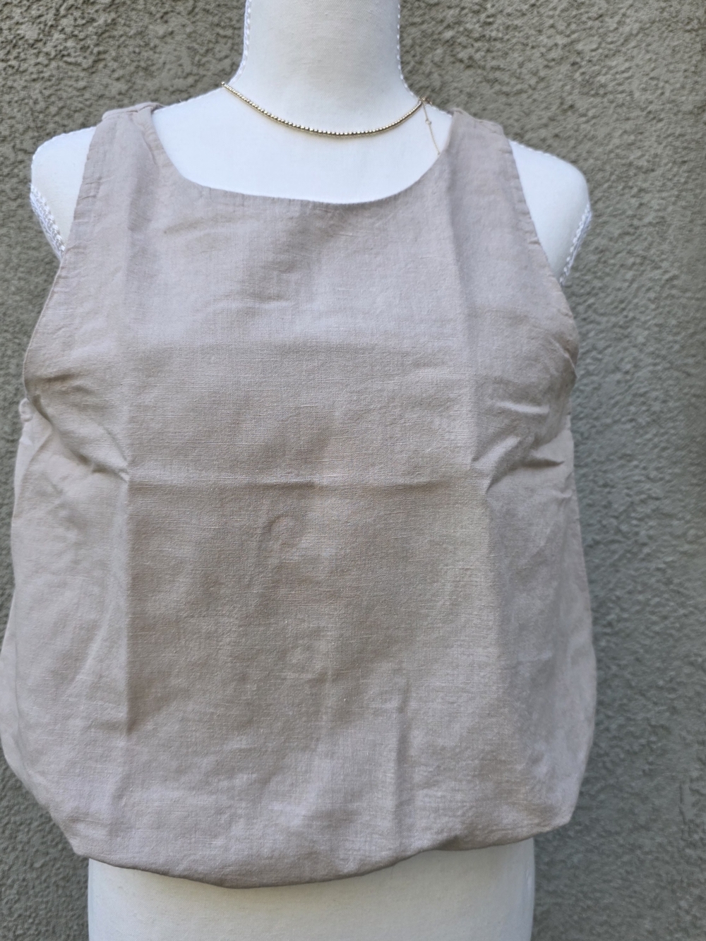 Women's Neutral Linen Scoop Neck Tank Top - Soft Beige